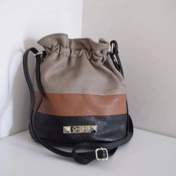 NWOT Jessica Simpson  cross body bag - Picture 3 of 4